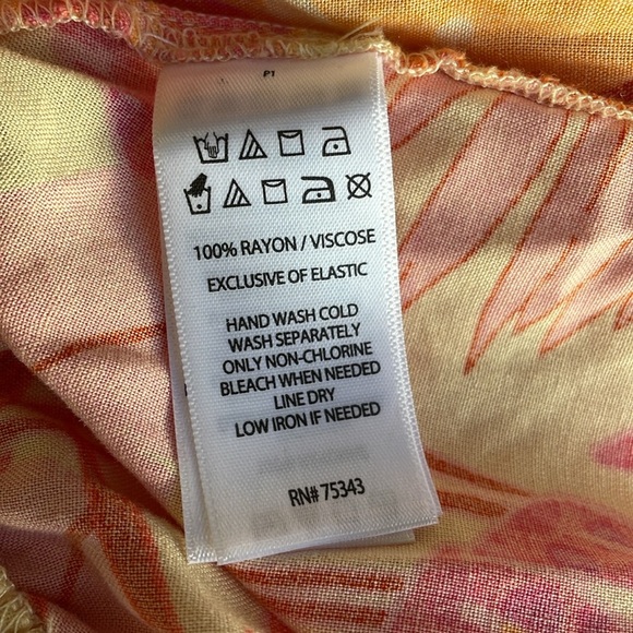 Haute Hippie Pink and Orange Tropical Bohemian Peasant Style Short Set - Picture 10 of 10